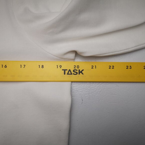 NWT Denver Hayes Ladies Size Large White V-neck Fitted 3/4 Sleeves T-shirt - Picture 11 of 13